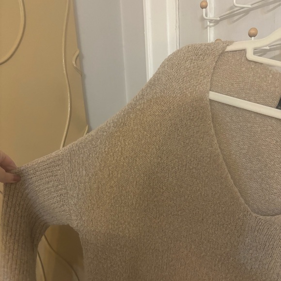 C’est Moi Oversized Sweater - Picture 2 of 4